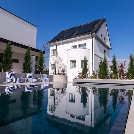 Resort Beatrice - Boutique Apartments - Pool & Sauna & Parking 4*