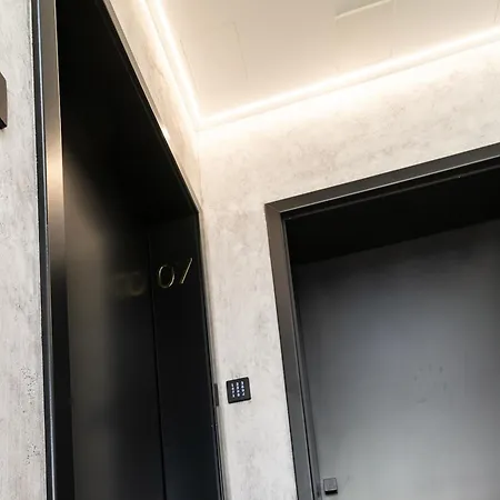 Beatrice - Luxury - Pool & Sauna & Parking Station touristique