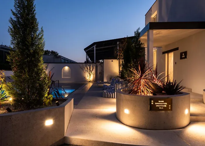 Beatrice - Boutique Θέρετρο