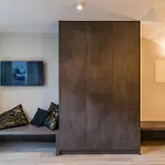 Beatrice - Luxury - Pool & Sauna & Parking