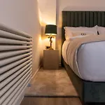 Beatrice - Luxury - Pool & Sauna & Parking