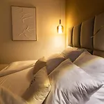 Beatrice - Luxury - Pool & Sauna & Parking 4*