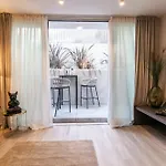 Ośrodek wypoczynkowy Beatrice - Luxury - Pool & Sauna & Parking Lublana